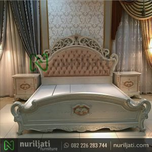 Gambar Set Tempat Tidur Ukir Mewah Salina