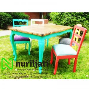 Meja Makan Anak Karakter Syaby