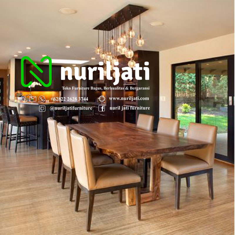 Set Meja Makan Trambesi Minimallis