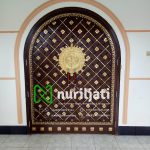 Pintu Masjid Nabawi Jati Ornamen Kuningan
