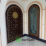 Pintu Masjid Nabawi Jati Ornamen Kuningan