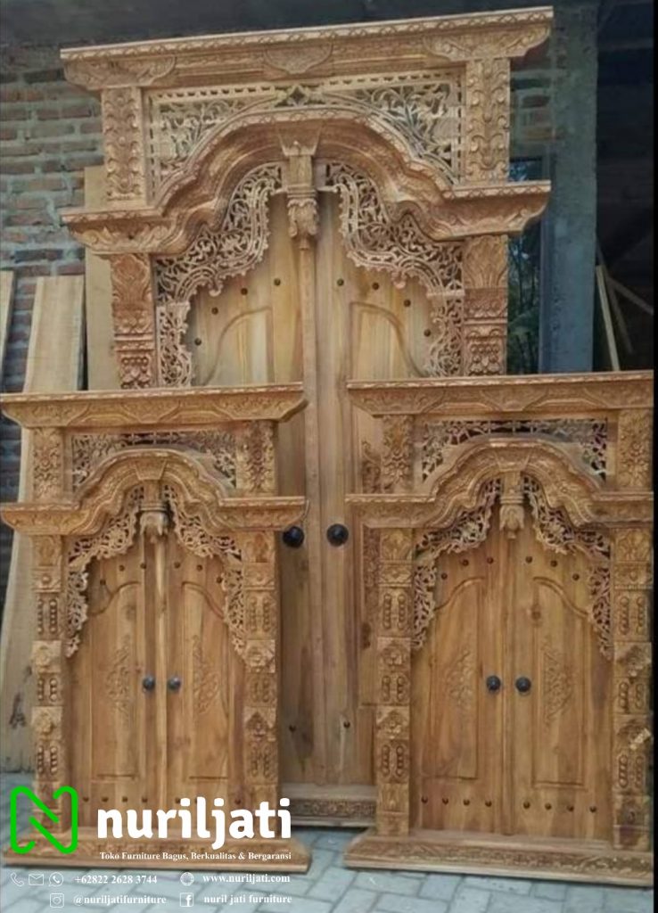 Produk Pintu Ukir Gebyok Relif Dua Jendela