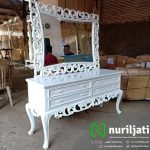 Meja Rias Ukir Duco Putih 019