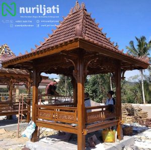 Gazebo Taman Ukir Kayu Jati Terbaru