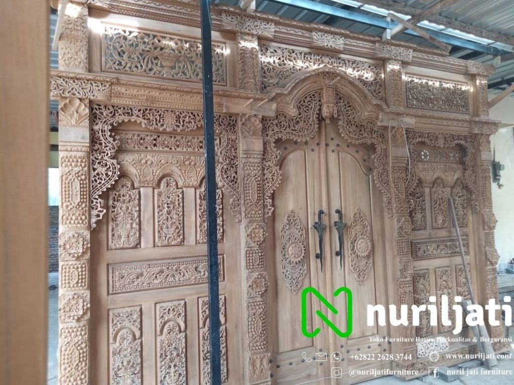 Jual Pintu Ukir Gebyok 01 Panjang Empat Meter