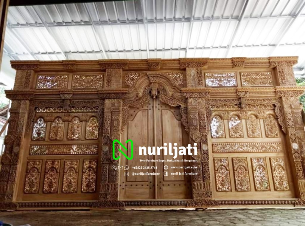 Jual Pintu Ukir Gebyok Panjang Enam Meter
