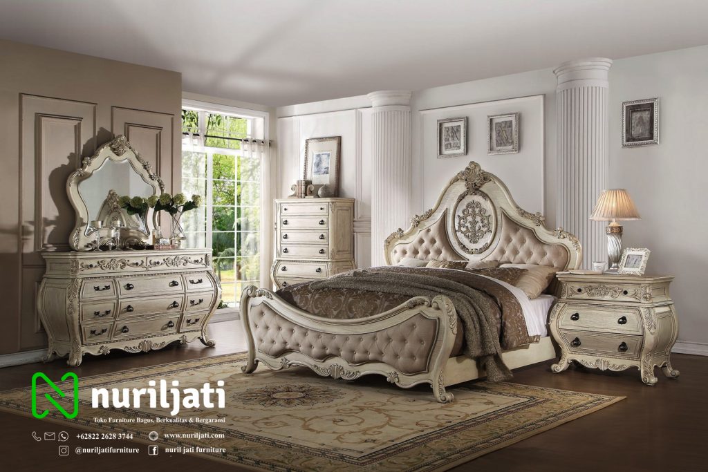 Gambar Set Tempat Tidur 01 Ukir Putih Klasik