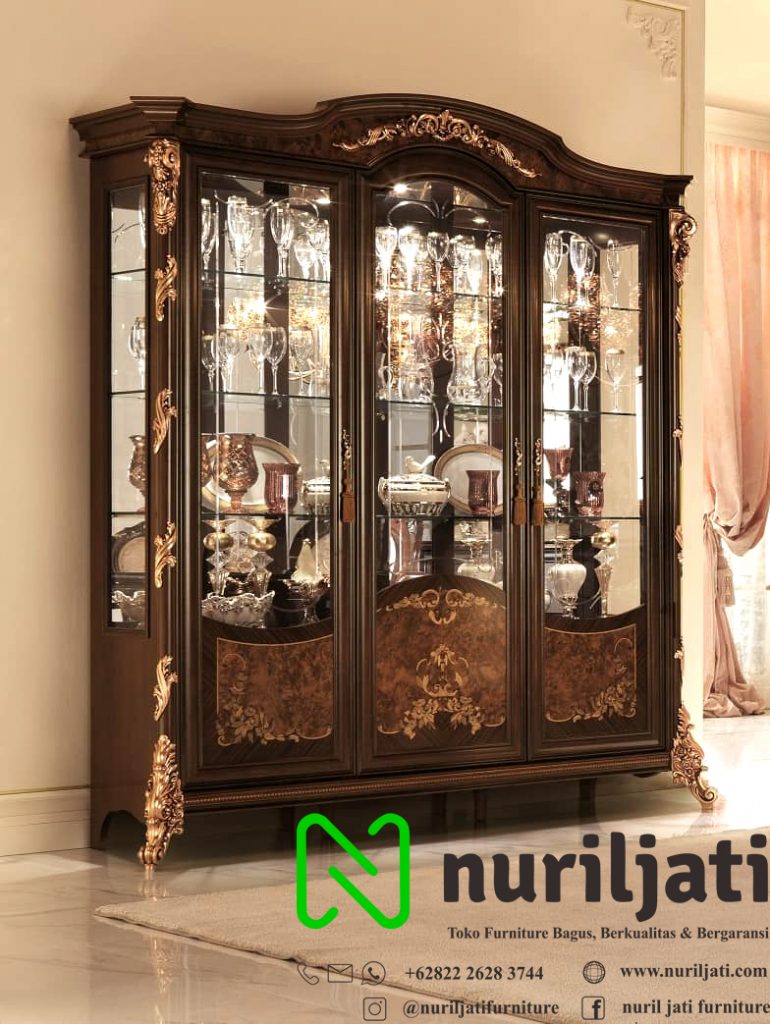 Jual Lemari Hias Ukir Klasik 3 Pintu