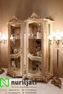 Lemari Hias Ukir Mewah Senayan