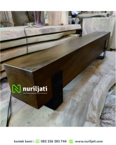 Bangku Kayu Solid Tahan Rayap
