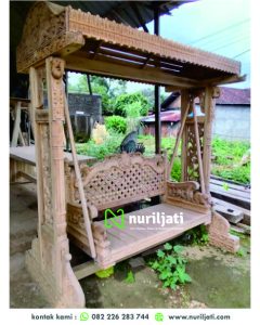 kursi goyang kayu ukir
