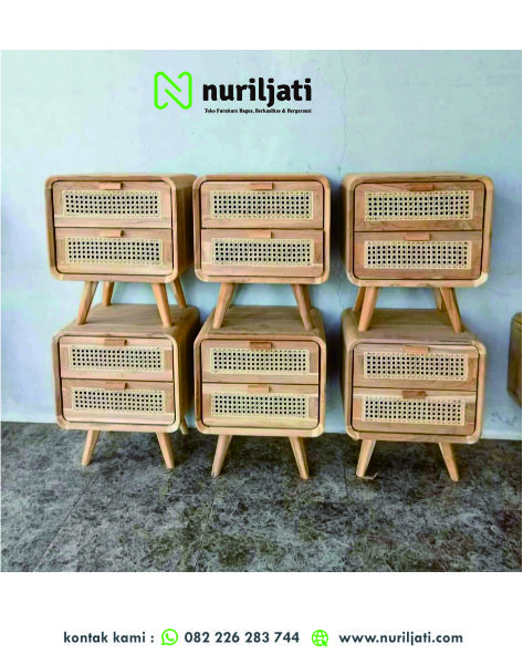 Nakas Meja Tempat Tidur