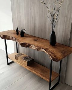 Table Reclaimed furniture with heart