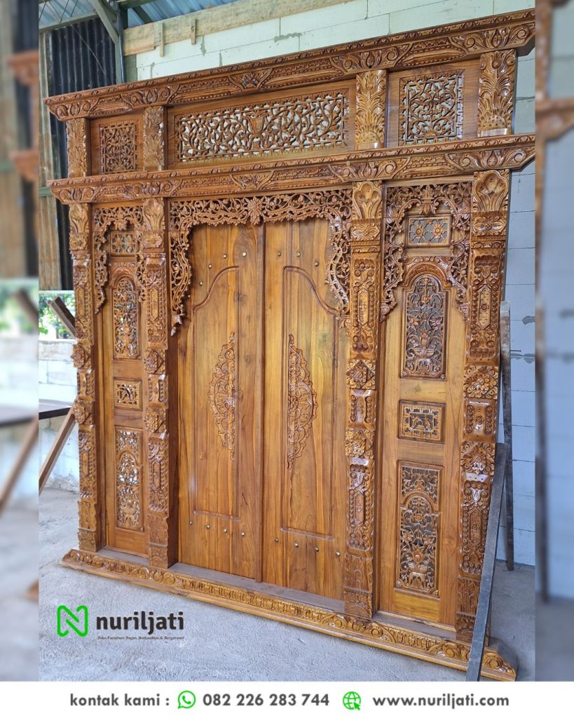 Pintu Gebyok Ukir Kayu Jati Jepara